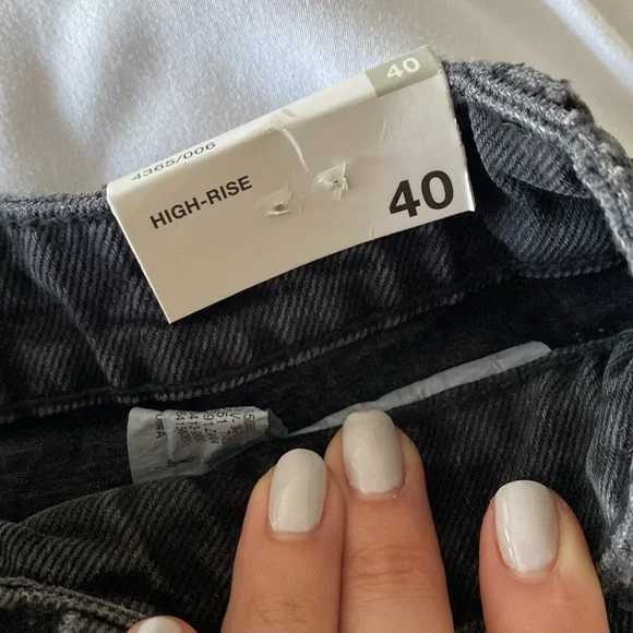 Zara Black Denim Shorts - Picture 6 of 8